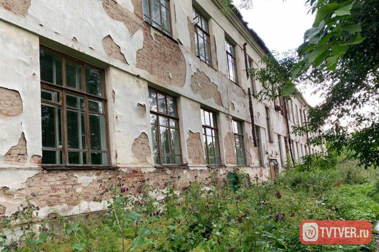 Вышневолоцкая ЦРБ на грани трагедии: жизням десятков душевнобольных пациентов угрожает реальная опасность