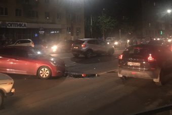 В Твери на Волоколамском проспекте произошло массовое ДТП В Твери на Волоколамском проспекте произошло массовое ДТП