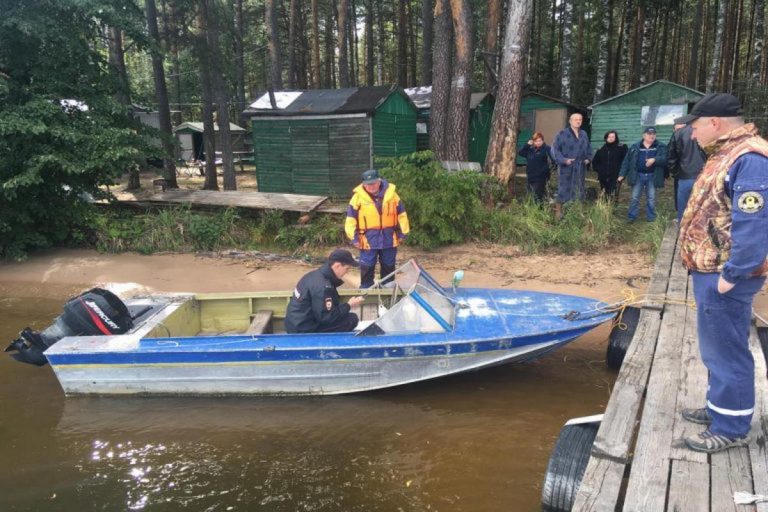 В Конаковском районе ищут тело утонувшего мужчины