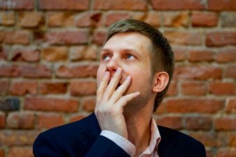 Борис Корчевников попал в ДТП в Тверской области, пострадала косуля