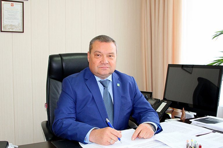 СМИ: глава Конаковского района попал в ДТП СМИ: глава Конаковского района попал в ДТП
