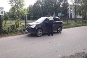 В Тверской области водитель без прав нарушал правила перевозки детей