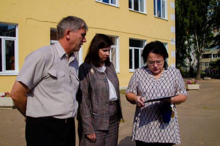 В Твери 4 сентября спасатели эвакуировали школу №14