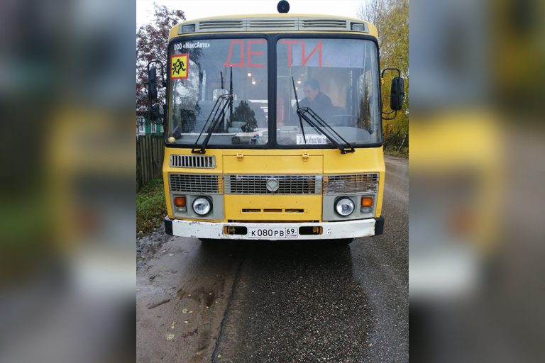В Тверской области сотрудники ГАИ проверили 80 пассажирских автобусов