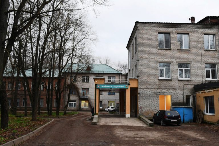 Электроснабжение в Бежецком районе планируется восстановить до конца дня