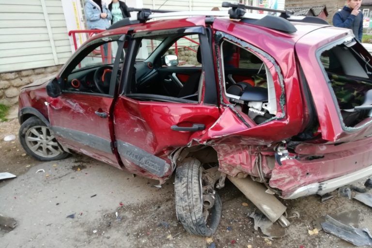 В Бежецке произошло ДТП с участием 4-х автомобилей