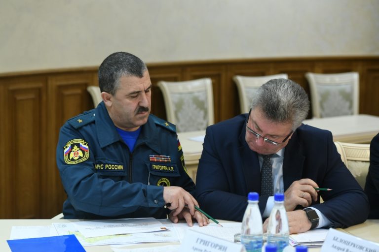 Губернатор Игорь Руденя провел заседание КЧС в связи с отключением электроэнергии в населенных пунктах региона из-за ураганного ветра