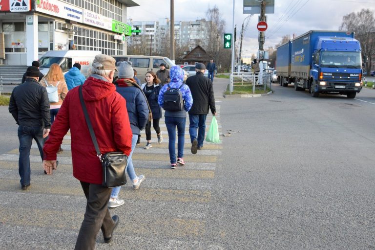 В Твери установили два новых светофора