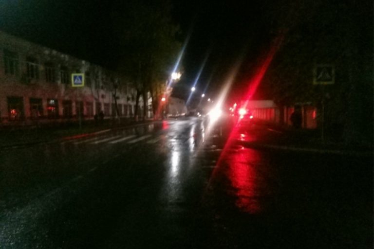 Житель Тверской области попал под колеса в Великих луках