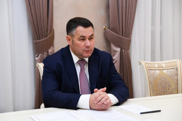Губернатор Игорь Руденя обсудил с главой Сонковского района вопрос капремонта детсада