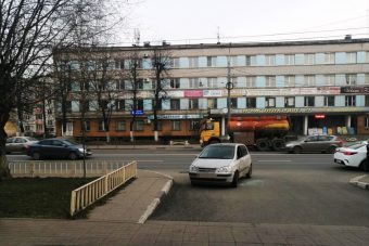 13-летняя девочка пострадала в столкновении двух легковушек в Твери
