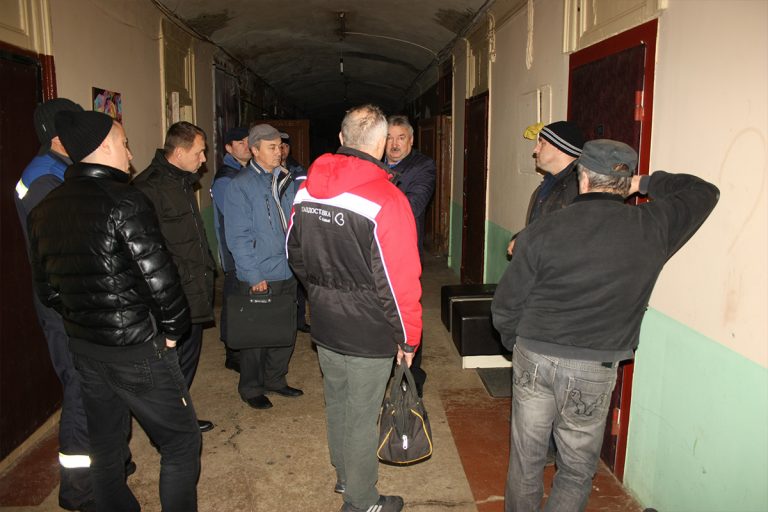 В Морозовском городке в Твери ликвидируют последствия пожара