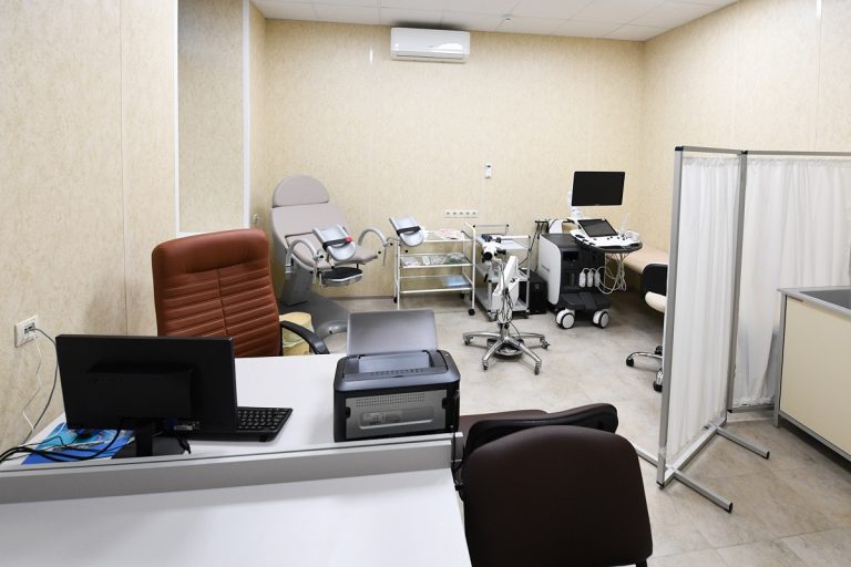 Светлана Медведева и Игорь Руденя открыли медицинский центр «Белая роза» в Твери