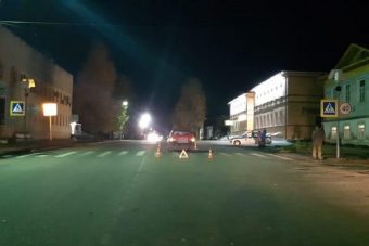 Водитель, сбивший на "зебре" двух пешеходов в Тверской области, отделался небольшим штрафом