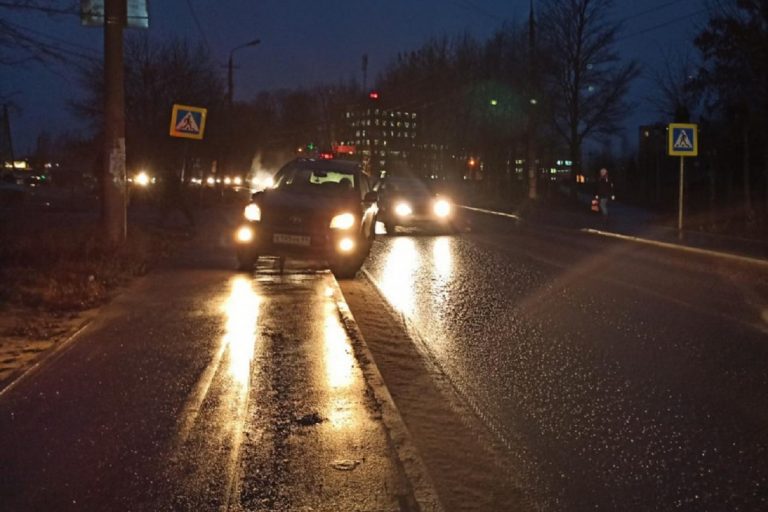 В Торжке на "зебре" сбили женщину