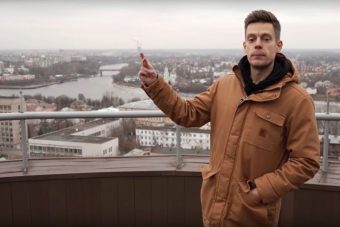 Юрий Дудь приехал в Тверь и показал виды города с высоты смотровой площадки в «Рюмке» Юрий Дудь приехал в Тверь и показал виды города с высоты смотровой площадки в «Рюмке»