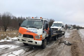 Тверские автоинспекторы провели массовую проверку автобусов на дороге Тверь – Ржев
