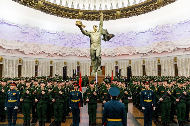 Призывники из Тверской области пополнили ряды Семеновского полка