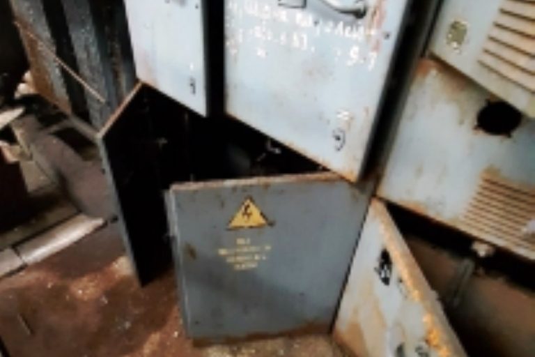 На одном из предприятий Нелидова мужчина погиб от удара электрическим током