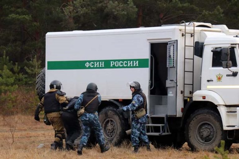 Под Тверью подавляли "бунт осужденных"