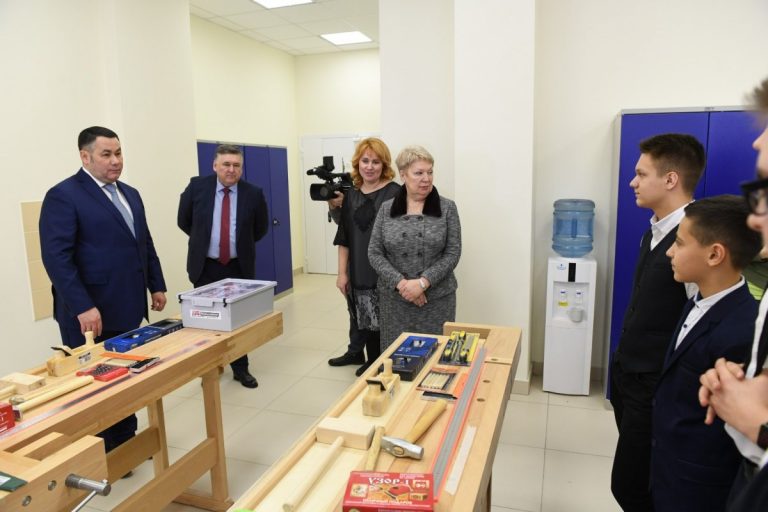 Ольга Васильева и Игорь Руденя побывали в новой школе в микрорайоне «Брусилово» в Твери