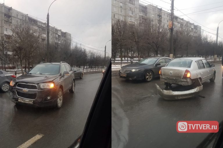 6-летняя девочка пострадала при столкновении четырех автомобилей в центре Твери