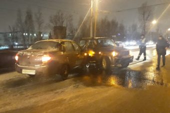 В ДТП на Московском шоссе в Твери пострадала 7-летняя девочка