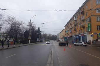 На улице Новоторжской в Твери сбили девушку
