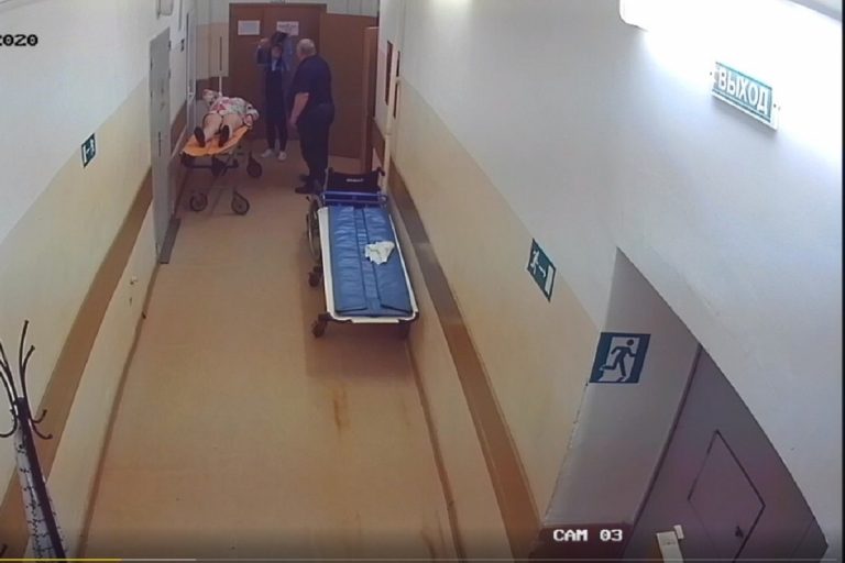 Посетитель больницы в Тверской области избил врача-травматолога