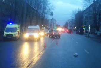 В Твери внедорожник сбил велосипедистку В Твери внедорожник сбил велосипедистку