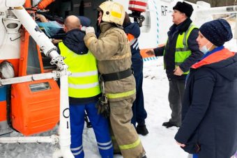 Вертолет МЧС экстренно доставил в Тверь пациентку Кимрской ЦРБ