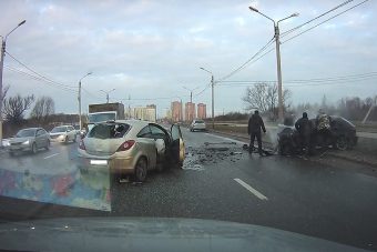 Появилось видео смертельного лобового ДТП на улице Красина в Твери