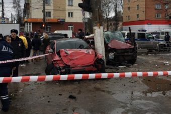 Опубликовано видео с ДТП в Твери, в котором пострадало 6 человек