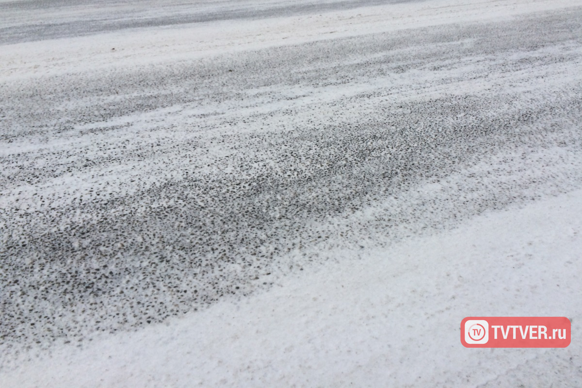 В Тверской области чиновников наказали за просадки и неубранный снег на дорогах