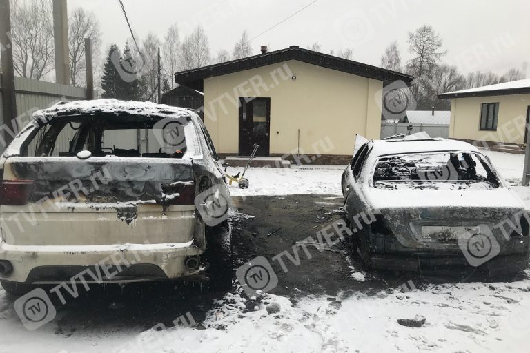 Тверскому адвокату в целях устрашения сожгли две машины