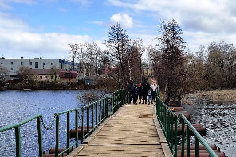 В Тверской области утонула женщина, упавшая с моста в реку