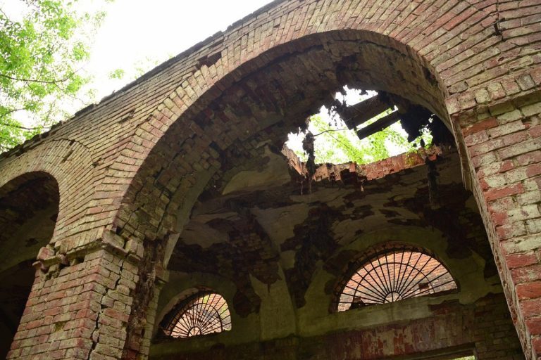 В Тверской области рухнула часть памятника культурного наследия федерального значения