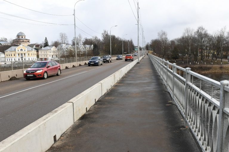 Губернатор Тверской области поручил увеличить объёмы ремонта дорог в Торжке