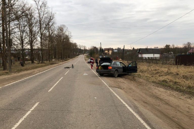 В Нелидово сбили подростка на велосипеде