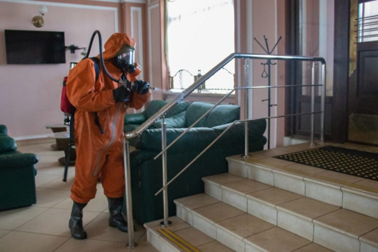 На ж/д вокзале в Твери провели дезинфекцию