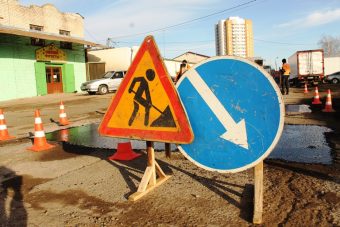 В Твери укладывают литой асфальтобетон на улице Коминтерна