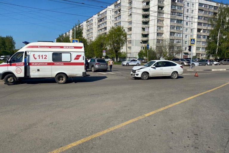 В Заволжском районе Твери произошло ДТП с пострадавшим
