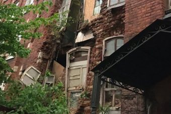 В Твери дом, где обрушилась часть стены, восстановят