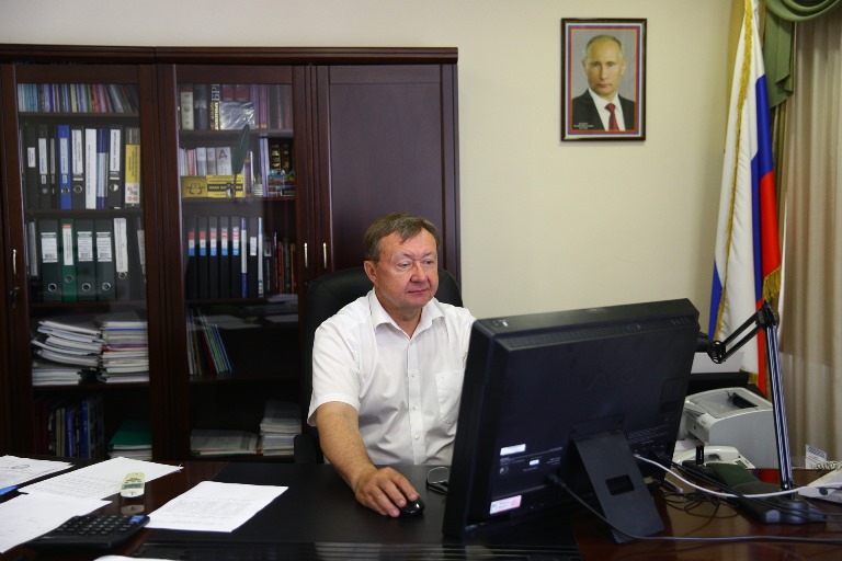 В Тверской области обсудили тему фейков о Конституции России В Тверской области обсудили тему фейков о Конституции России