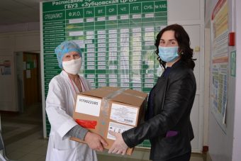 Больницы Тверской области получили средства индивидуальной защиты  в рамках благотворительной акции «Поможем медикам вместе»
