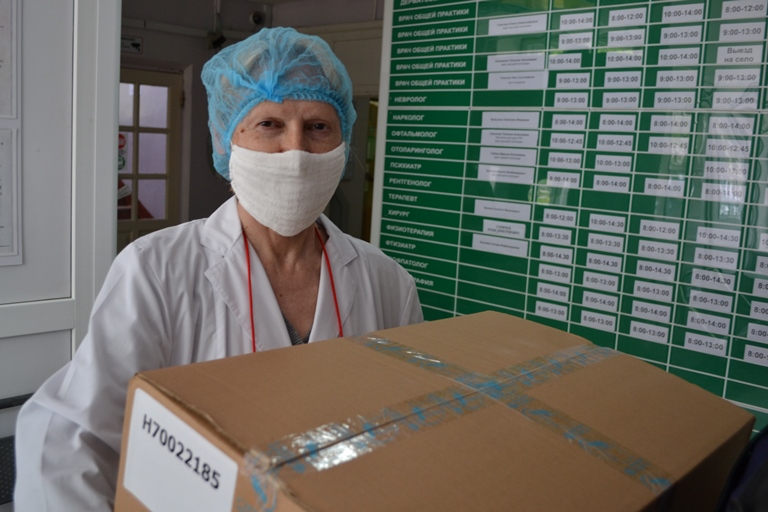Больницы Тверской области получили средства индивидуальной защиты  в рамках благотворительной акции «Поможем медикам вместе»