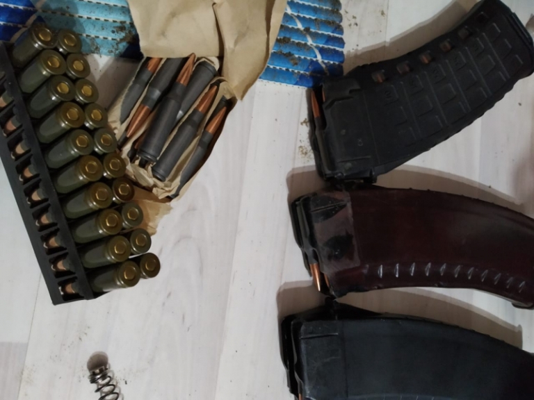 Жителя Тверской области задержали с арсеналом оружия и амфетамином