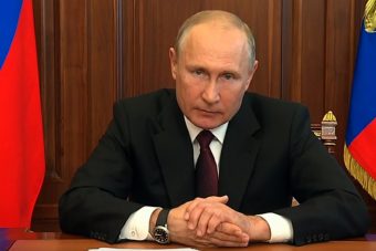 Ради спасения тяжело больных детей в России поднимут налог для богатых