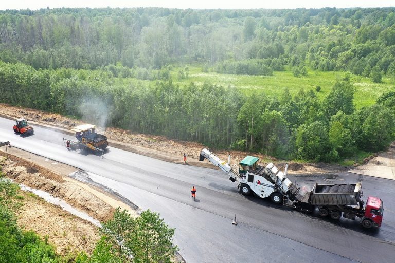 К 2023 году в Тверской области полностью отремонтируют дорогу до Весьегонска