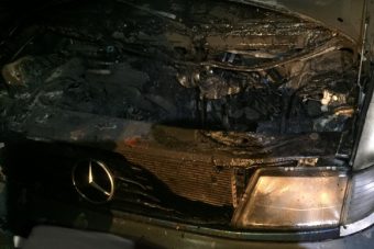 В Торжке горел ночью микроавтобус